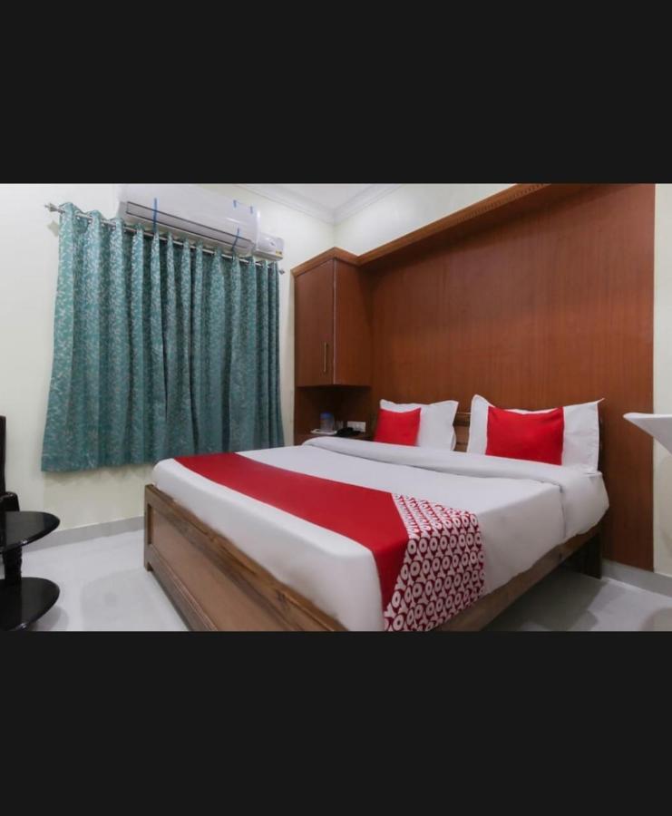 ホテル Aranmagan Residency Tiruchchendūr エクステリア 写真